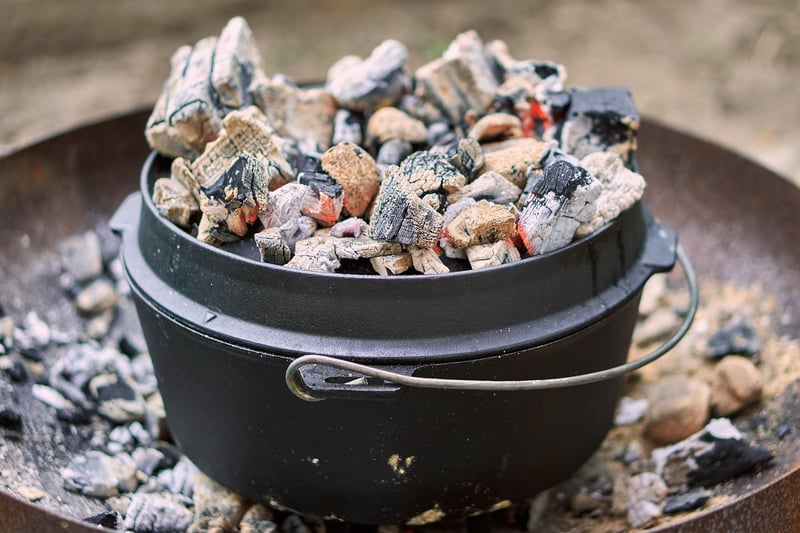 Cast Iron Dutch Oven